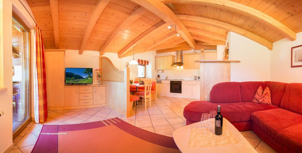 Hotel Haus Sonnenseit'n Neustift im Stubaital Exterior foto